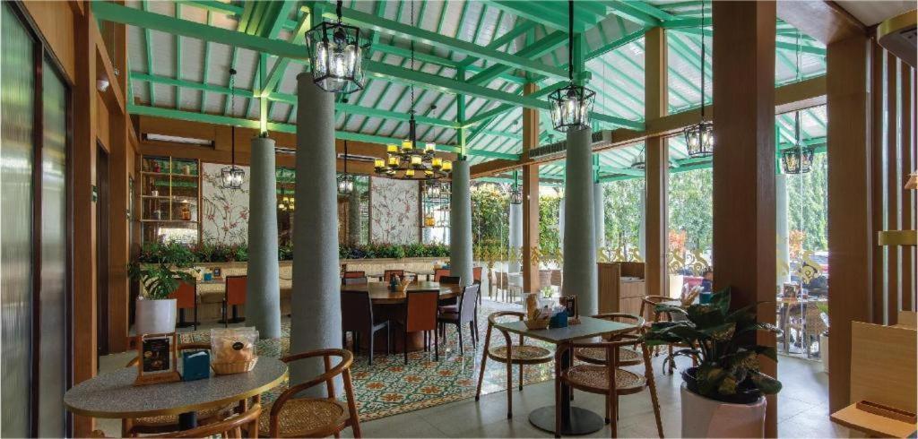 Hotel Blue Sky Petamburan Jakarta