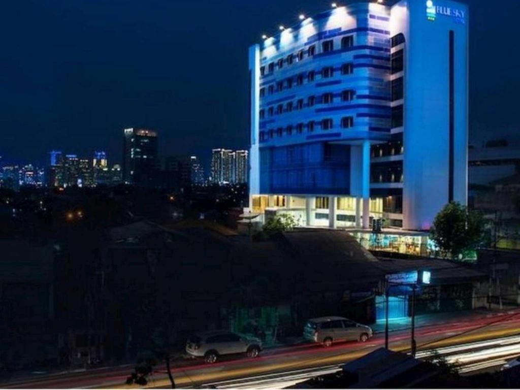 Hotel Blue Sky Petamburan